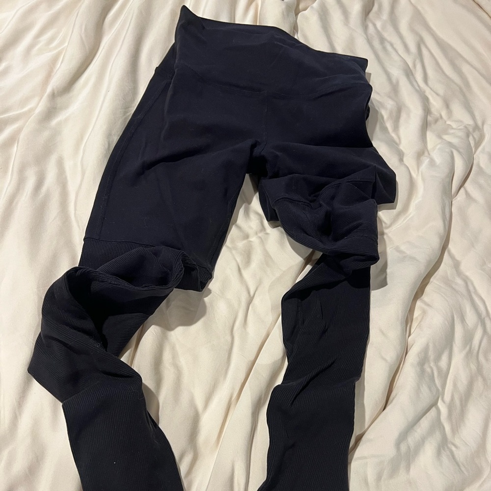 ALO leggings